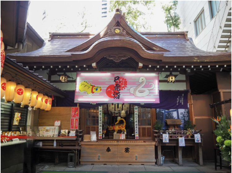 現在の社殿は1910（明治43）年に建てられた木造のもの