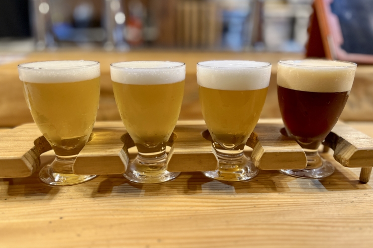 4種のビールを少しずつ味わえる「テイスティング飲み比べセット」
