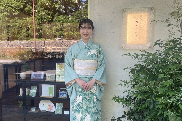 「書ギャラリー きよら」代表の日比野さん